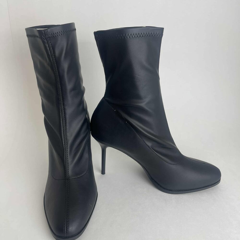 Journee Collection Women’s Booties Heel Silvy Square Toe Fashionable Black‎ 8.5